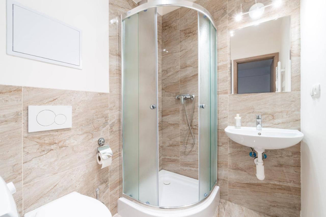 Brand New Studio Apartment #51 With Free Secure Parking In The Center Prague Exterior photo